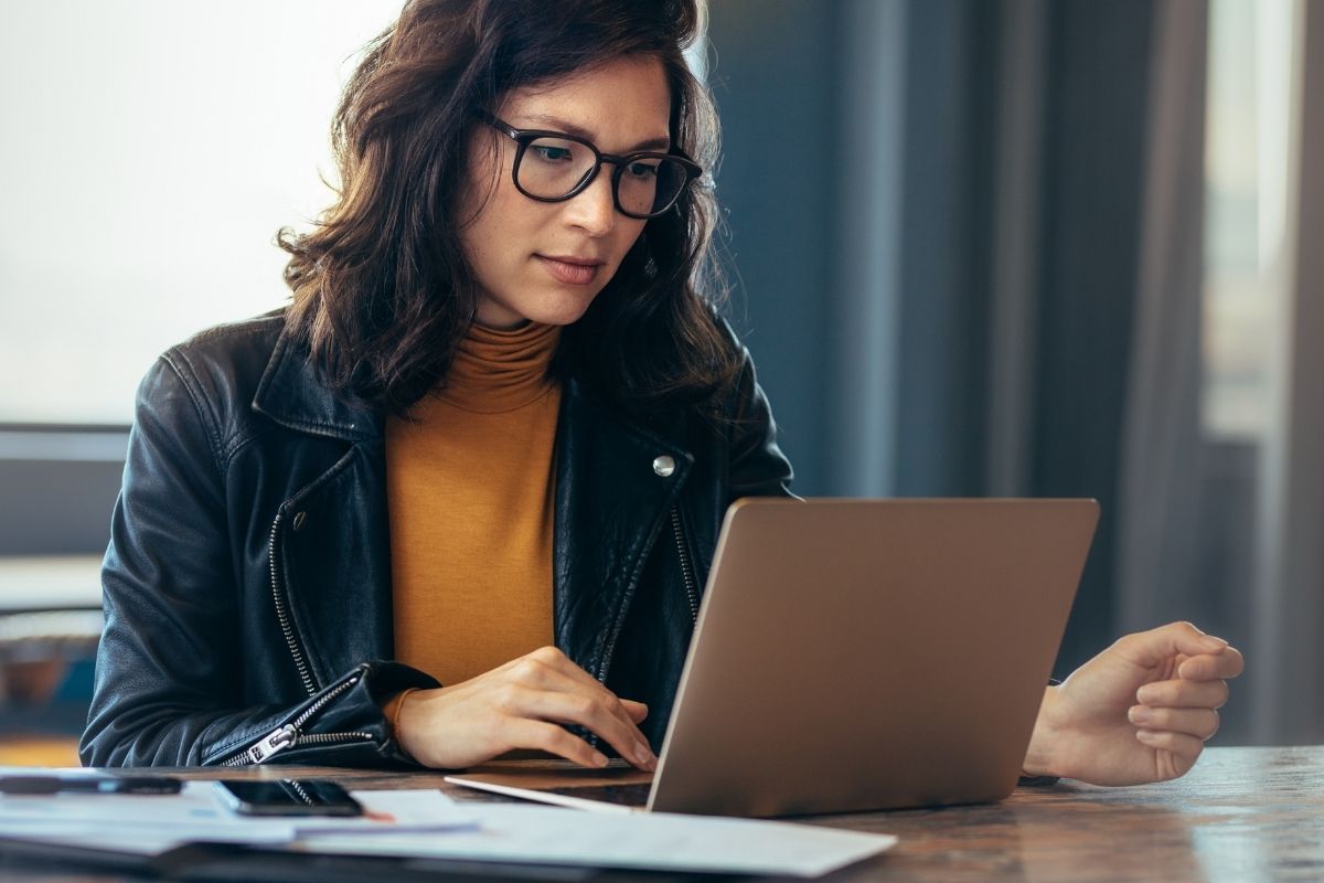 19 atividades paralelas para mulheres que ganham dinheiro de verdade